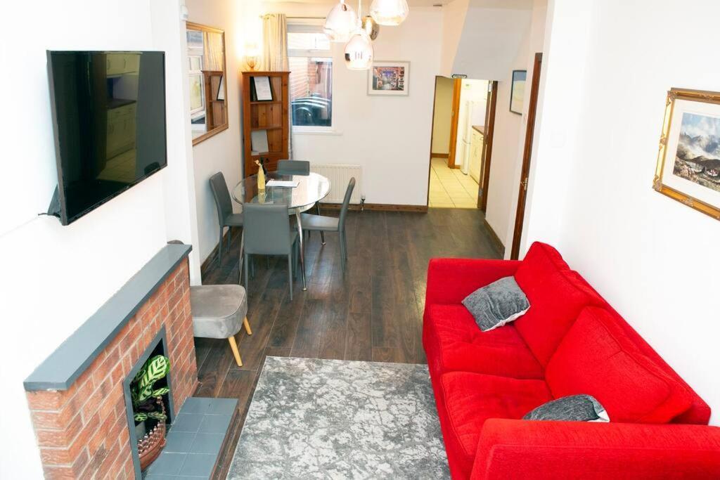 Cheerful 2 Bedroom House In The Heart Of Belfast Eksteriør bilde